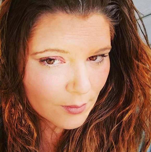 Meet your Posher, Kim - Picture 3 of 8